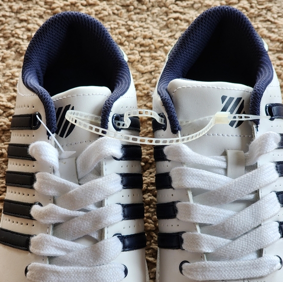 K-SWISS Boys Shoes (3) - Picture 8 of 10